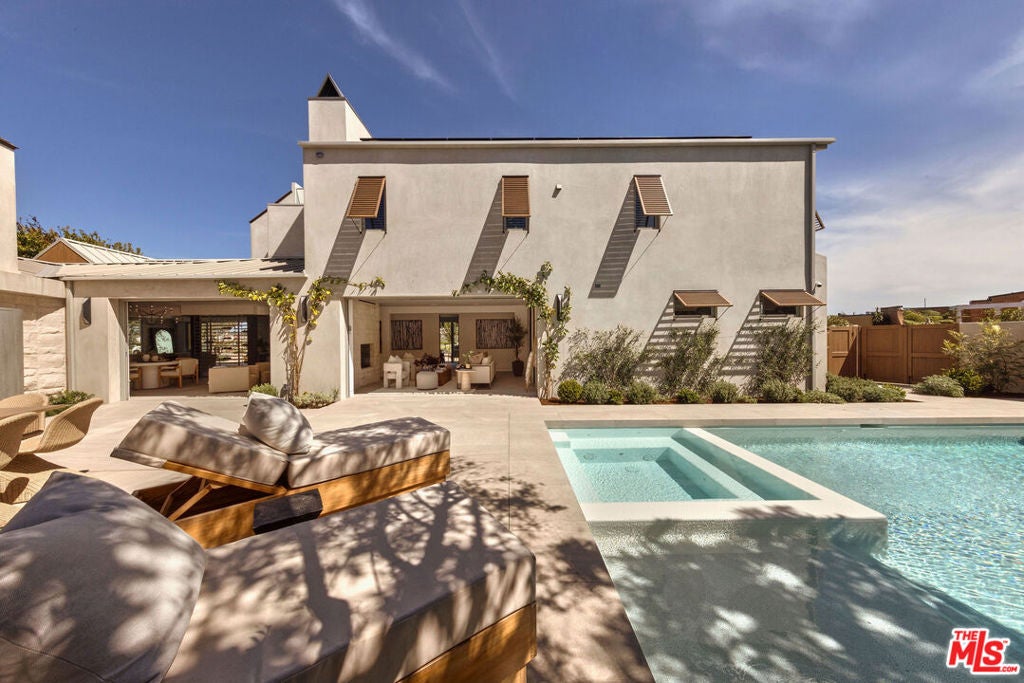 1399 Galaxy Drive