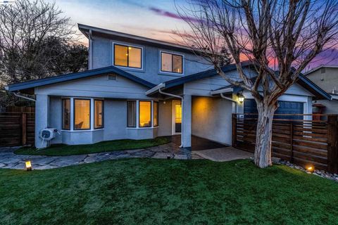 137 Chelsea Hills Dr Benicia CA 94510