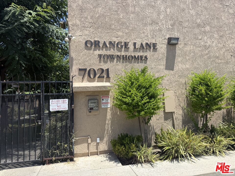 7021 Alondra Boulevard 21