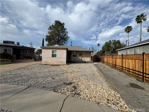 18147 Archwood Street Reseda CA 91335
