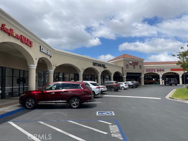 1356 West Valley