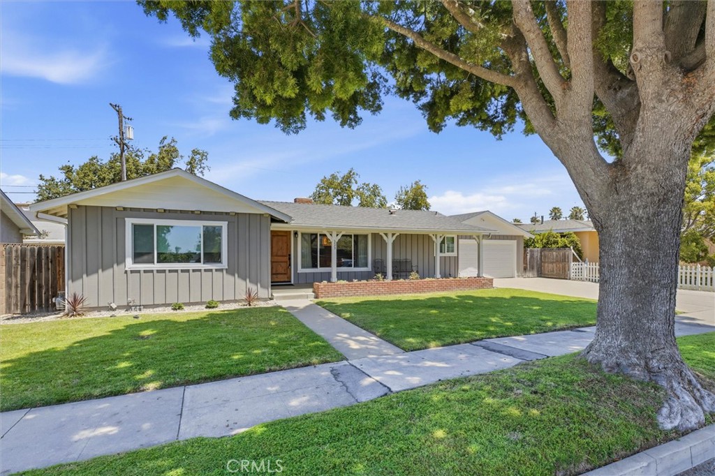 323 E Park