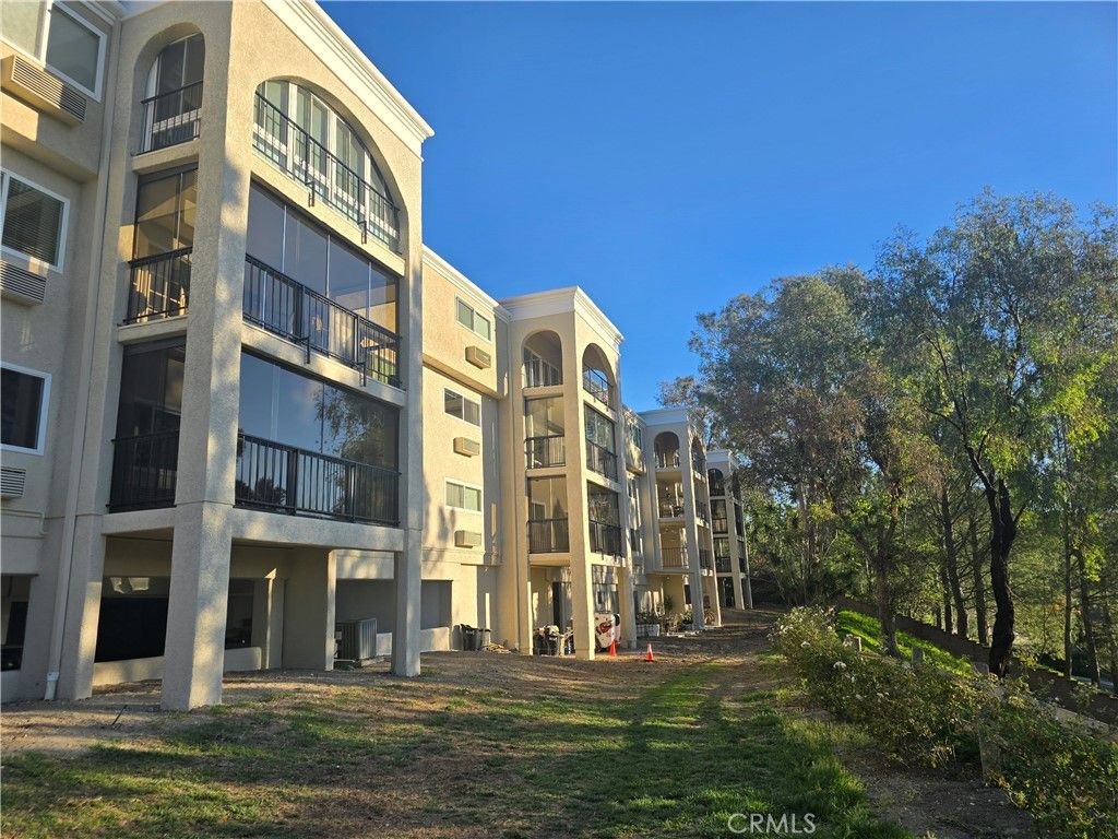 Photo of 4011 Calle Sonora Oeste #1B, Laguna Woods, CA 92637 (MLS # OC26055323)