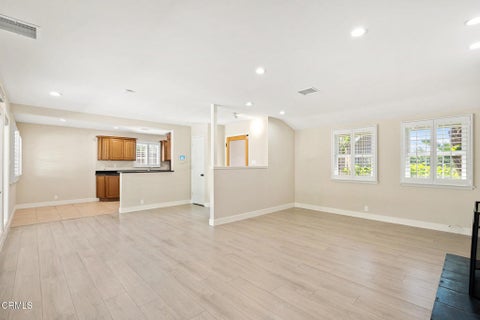 Tiny photo for 1070 Medford Road, Pasadena, CA 91107 (MLS # P1-29278)