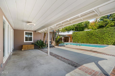 Tiny photo for 1070 Medford Road, Pasadena, CA 91107 (MLS # P1-29278)