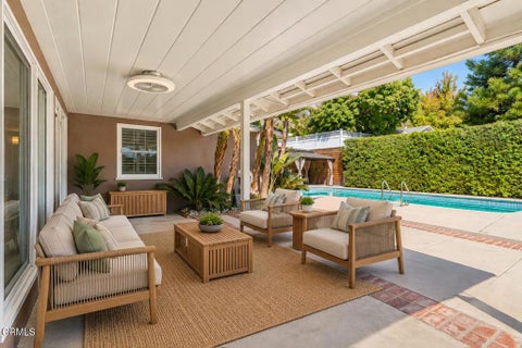 Tiny photo for 1070 Medford Road, Pasadena, CA 91107 (MLS # P1-29278)