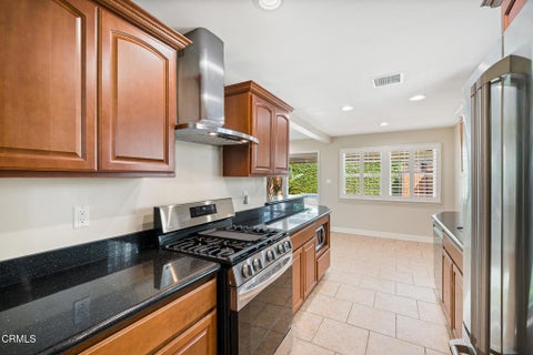Tiny photo for 1070 Medford Road, Pasadena, CA 91107 (MLS # P1-29278)
