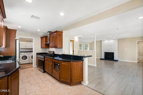 Tiny photo for 1070 Medford Road, Pasadena, CA 91107 (MLS # P1-29278)
