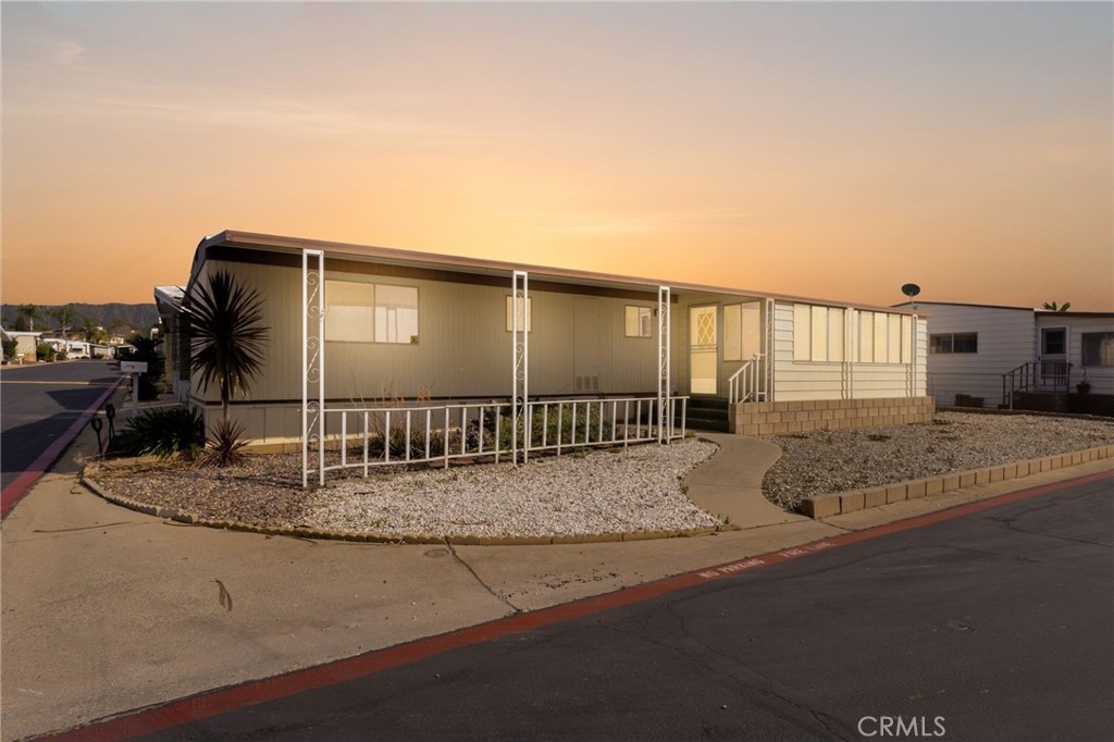 975 California Street 12