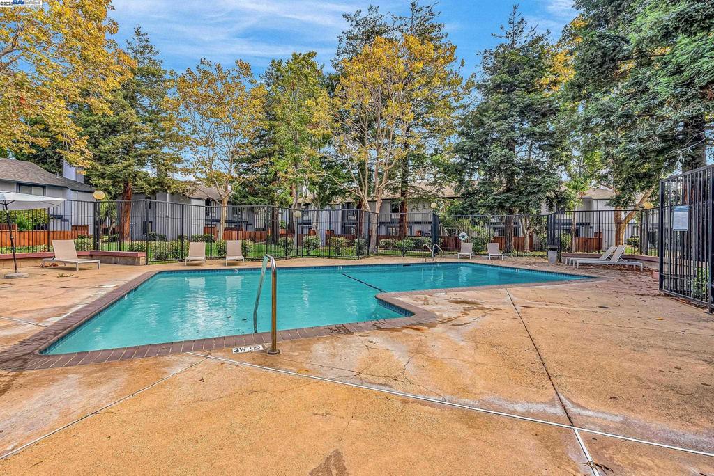 FOXWOOD - Residential