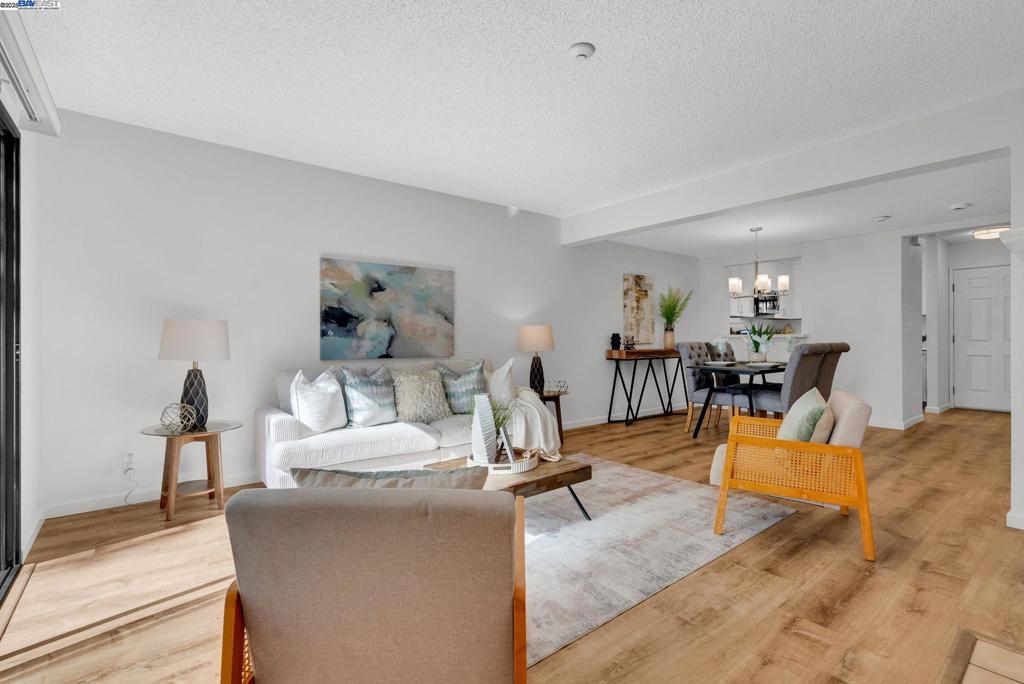 FOXWOOD - Residential