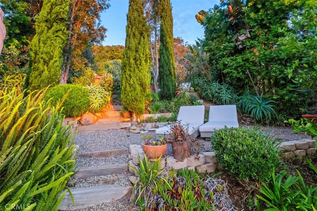 Laguna Beach, California 92651, United States, 3 Bedrooms Bedrooms, ,2 BathroomsBathrooms,Residential,Active,235344