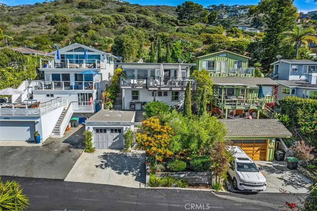 Laguna Beach, California 92651, United States, 3 Bedrooms Bedrooms, ,2 BathroomsBathrooms,Residential,Active,235344