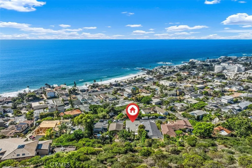 Laguna Beach, California 92651, United States, 3 Bedrooms Bedrooms, ,2 BathroomsBathrooms,Residential,Active,235344