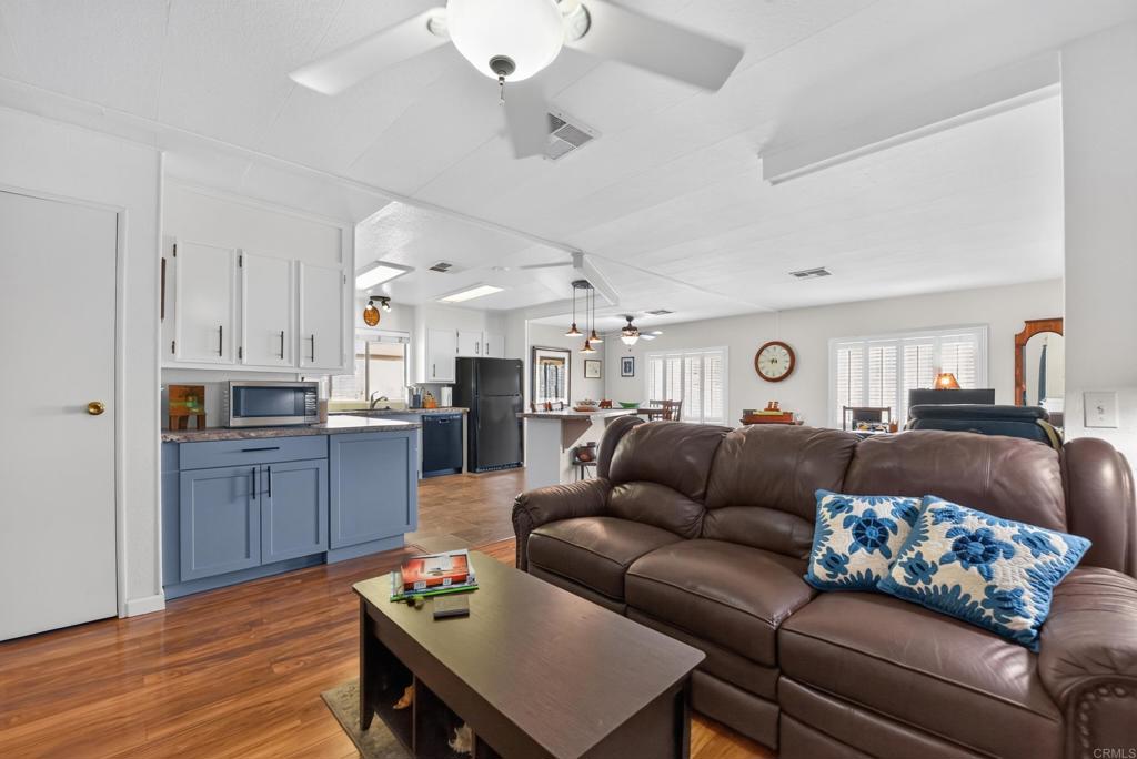 1010 Palm Canyon Dr #333