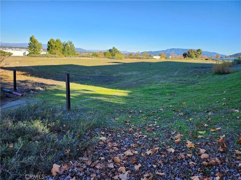 42079 Roick Temecula CA 92590