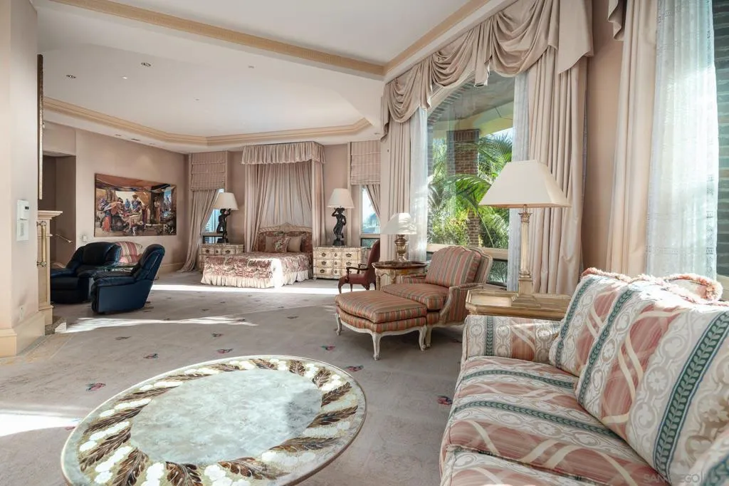 Rancho Santa Fe, California 92067, United States, 9 Bedrooms Bedrooms, ,13 BathroomsBathrooms,Residential,Active,223260