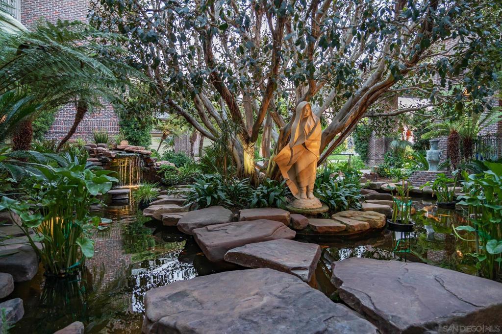 Rancho Santa Fe - Residential