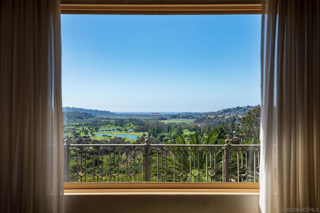 Rancho Santa Fe - Residential