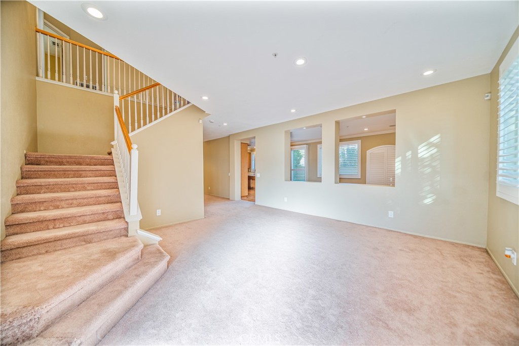 5569 Spur Court