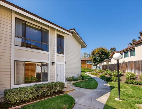 25885 Trabuco Road Unit 206, Lake Forest, CA 92630 - MLS#: OC25225388