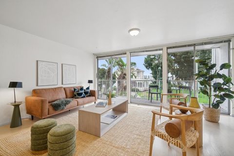 1425 Lakeside DR 201 Oakland CA 94612