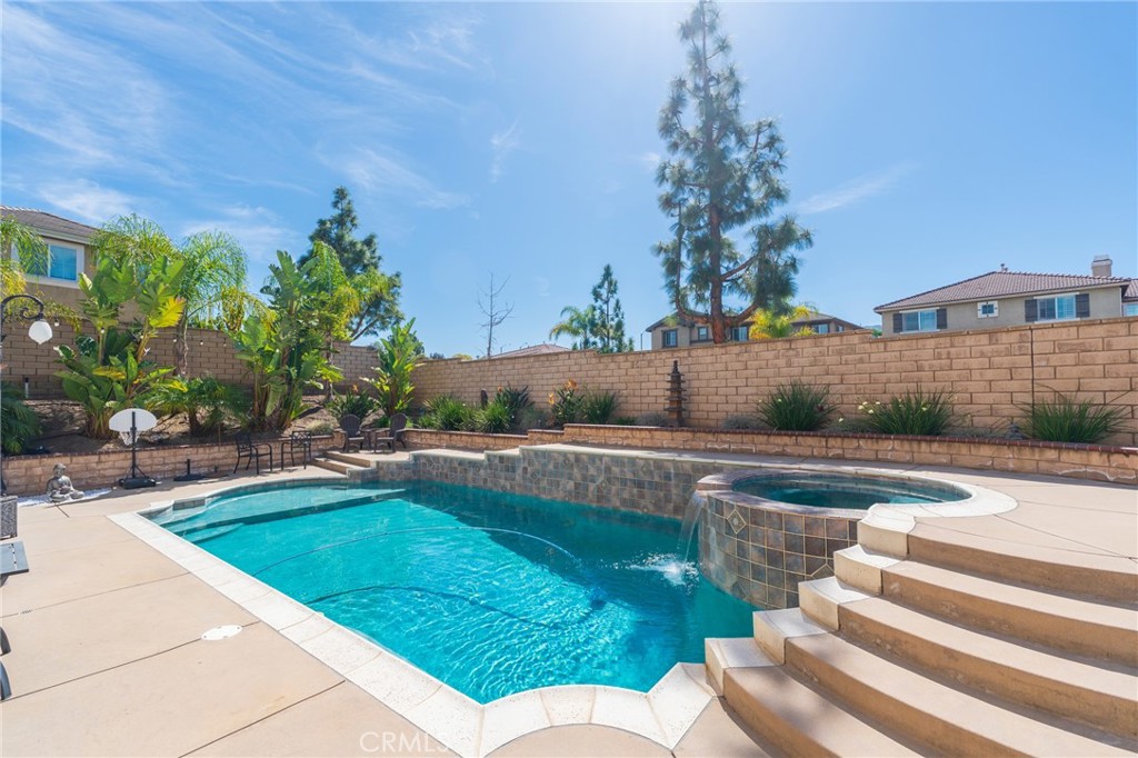 2295 Shanna Carle Drive