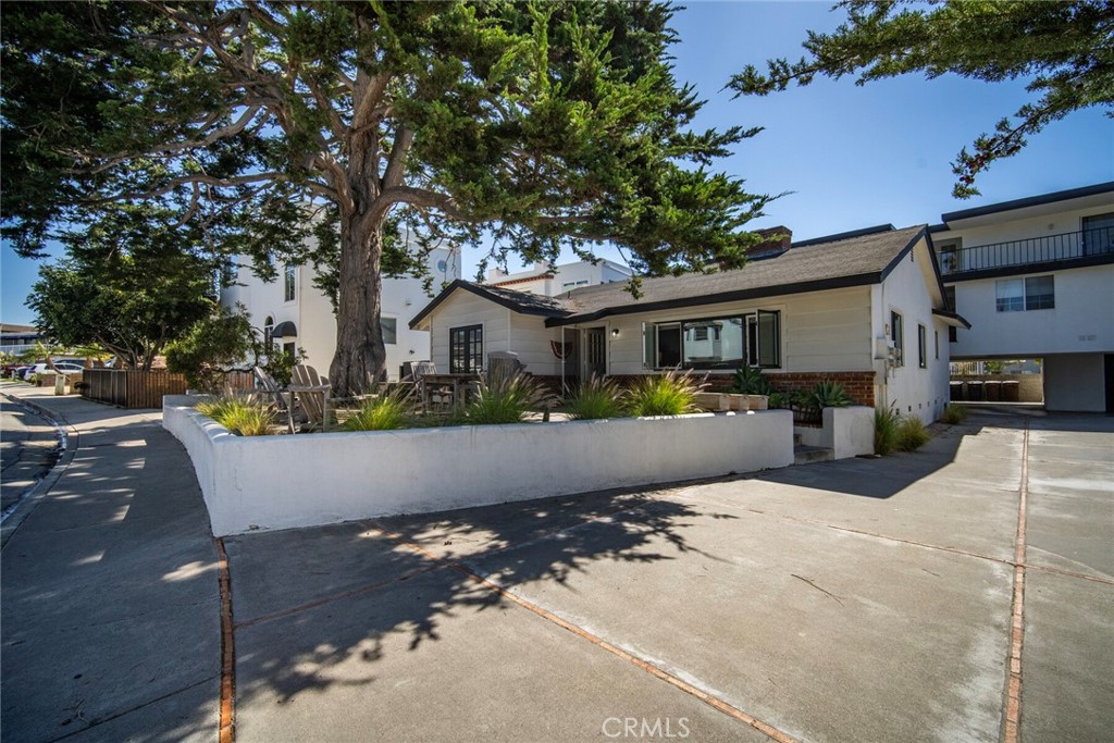 237 Avenida Montalvo A