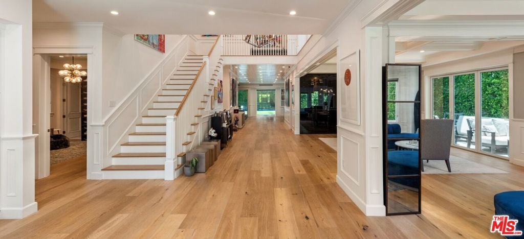 Photo of 15272 Valley Vista Boulevard, Sherman Oaks, CA 91403 (MLS # 26918499)