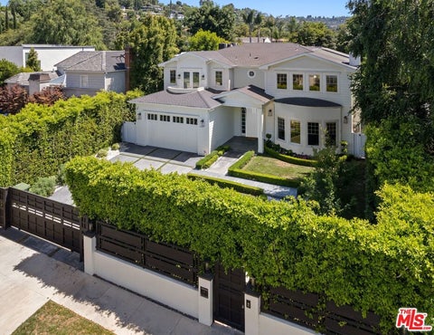 Photo of 15272 Valley Vista Boulevard, Sherman Oaks, CA 91403 (MLS # 26918499)