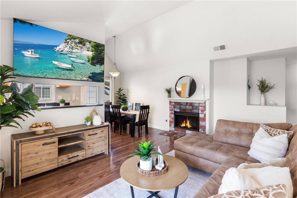 7841 7841 Essex Drive 201