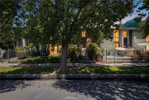 Photo of 22 Arminta st unit 22, Sun Valley, CA 91352 (MLS # GD26108901)