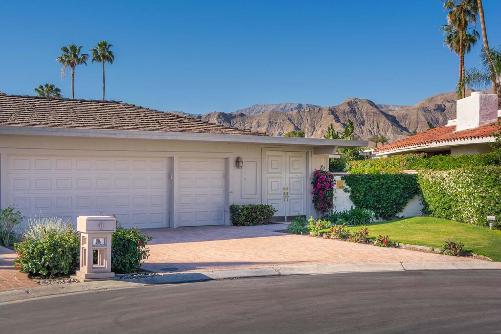 5 Briarcliff Court