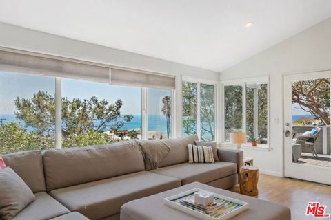 Photo of 99 Paradise Cove Road, Malibu, CA 90265 (MLS # 26673707)
