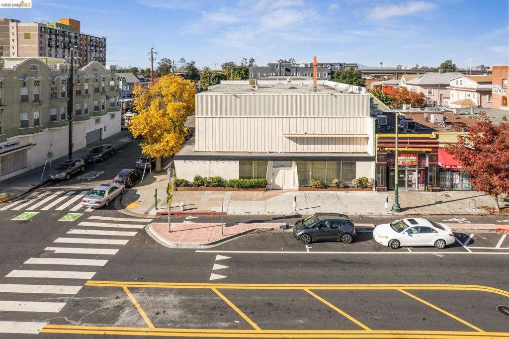 2505 Telegraph Ave