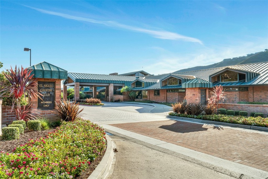 El Niguel Greens (ENG) - Residential