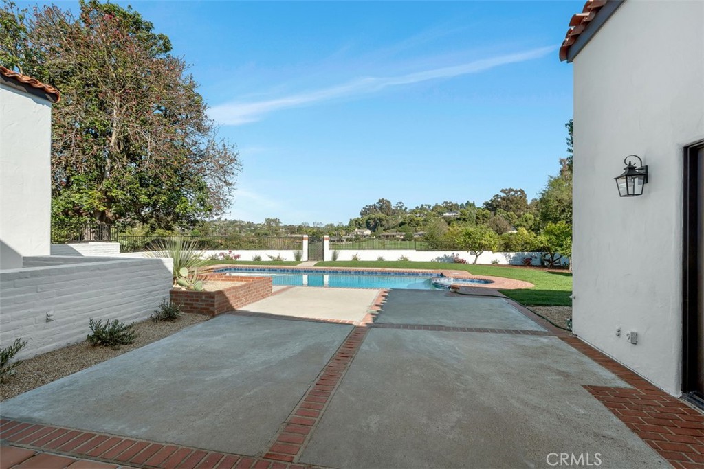 El Niguel Greens (ENG) - Residential