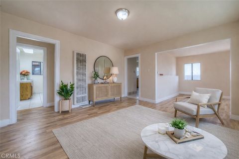 2653 Flower Huntington Park CA 90255