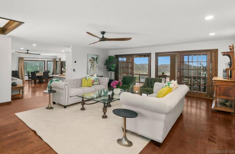 Photo of 29509 Hoxie Ranch Rd Rd, Vista, CA 92084 (MLS # 260014761SD)