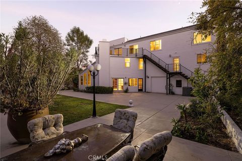 25901 Nellie Gail Laguna Hills CA 92653