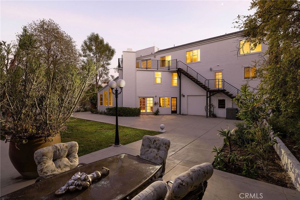 Photo of 25901 Nellie Gail Rd, Laguna Hills, CA 92653 (MLS # OC25250618)