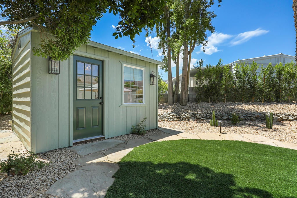 49305 Highway 74 86