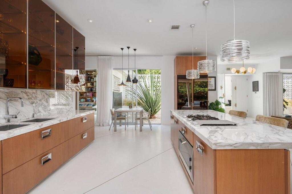 1030 San Rafael Lane
