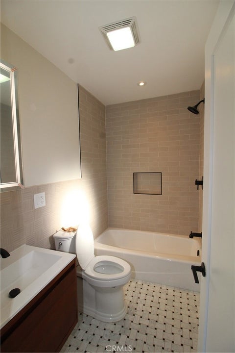 Tiny photo for 1224 3rd Avenue, Los Angeles, CA 90019 (MLS # OC26150019)