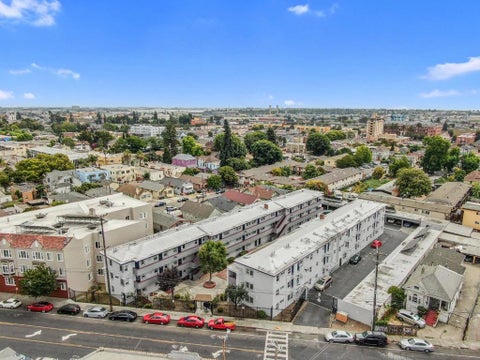 Photo of 2555 Foothill Boulevard, Oakland, CA 94601 (MLS # ML82064270)