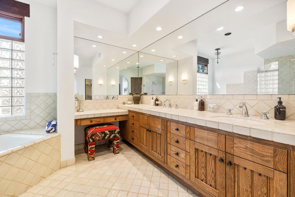 La Quinta Cove - Residential