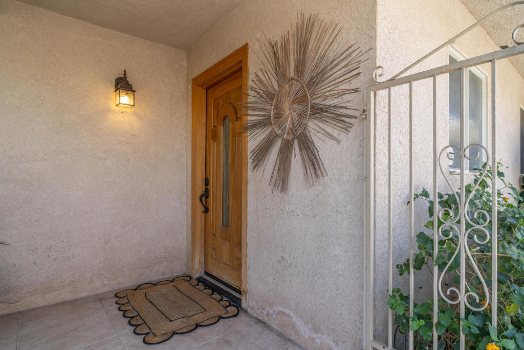 44841 San Jacinto Avenue