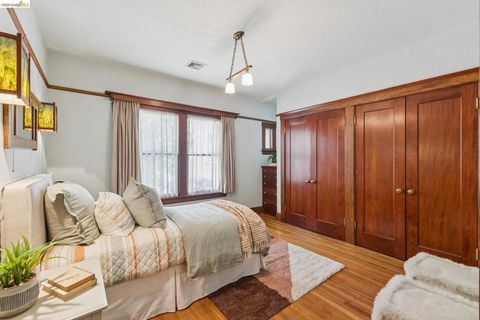Tiny photo for 360 360 Alcatraz Ave Ave, Oakland, CA 94618 (MLS # 41126300)