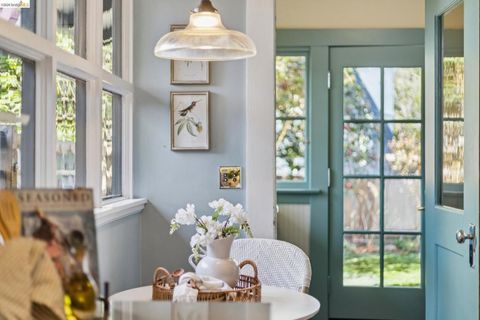 Tiny photo for 360 360 Alcatraz Ave Ave, Oakland, CA 94618 (MLS # 41126300)