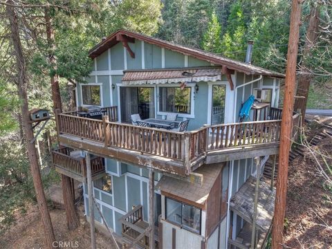 Tiny photo for 948 Arbula Dr, Crestline, CA 92325 (MLS # IG26049710)